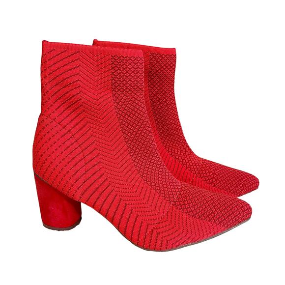 Chase And Chloe Randy Women's Red Fabric Stretch Pointed Ankle Boots Size 8 NWOT - Picture 1 of 10